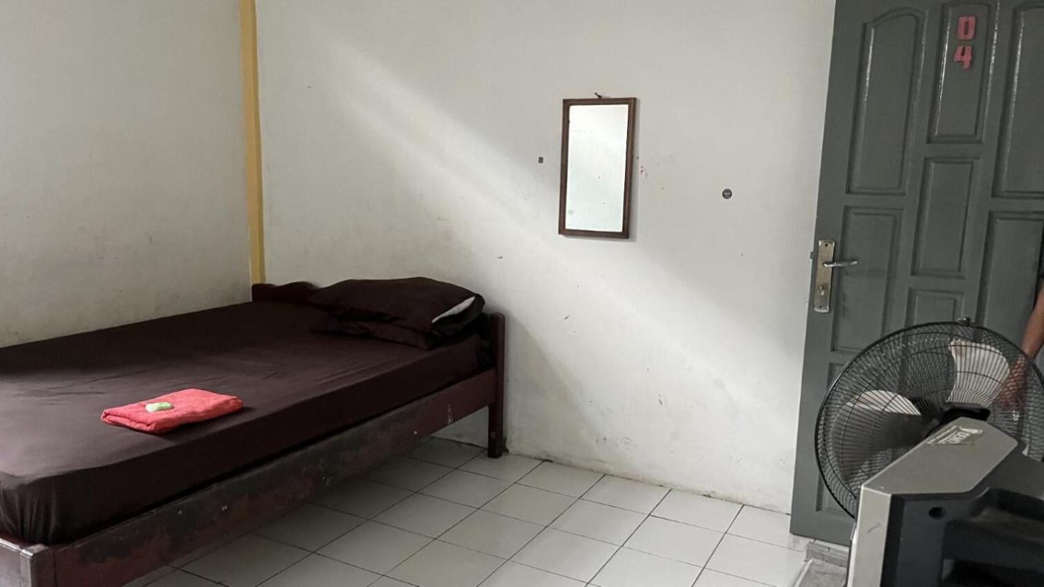 Hotel Spot On 93997 Sutangkas Kost Jakarta